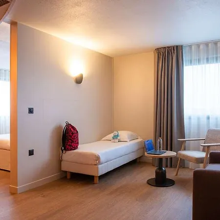 Hotel Ogcity Alteora Poitiers Futuroscope