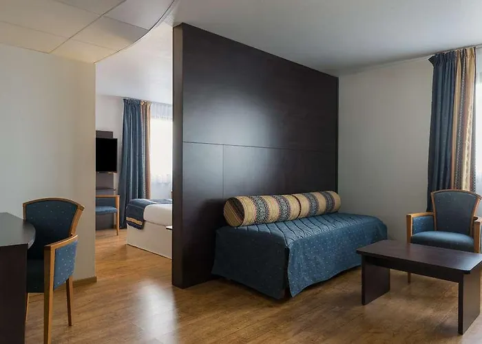 Hotel Ogcity Alteora Poitiers Futuroscope